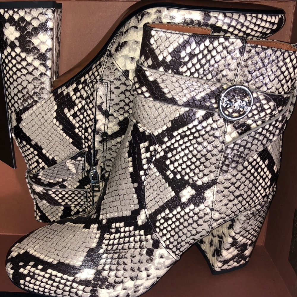Coach Snake Women’s Print Leather Booties! NWT Size 8